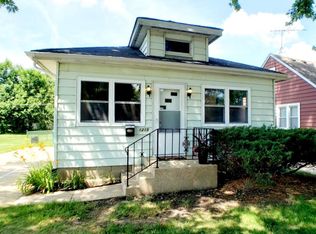 1215 Wilcox St, Joliet, IL 60435