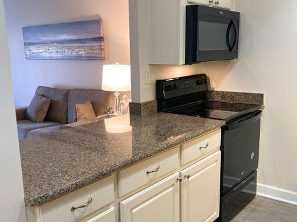 15101 Ford Rd #2B-1BA-1019SQFT