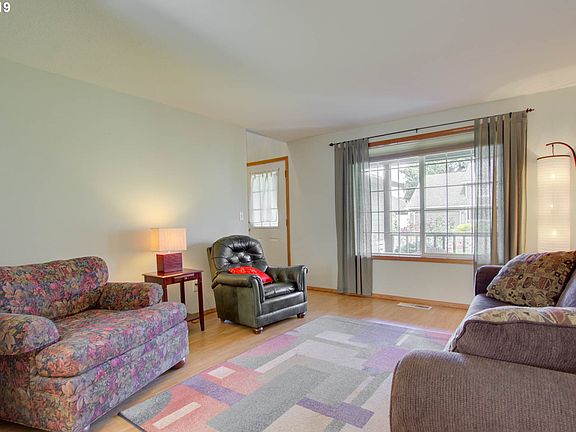 4th image of 15405 NE 12th Way