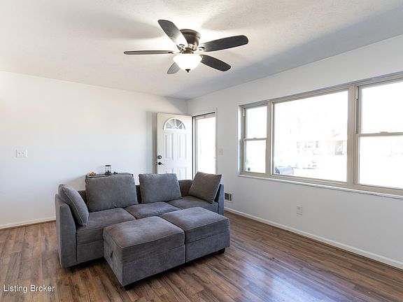 3rd image of 7112 Bedum Ln
