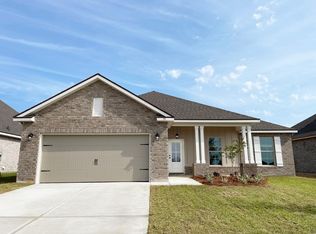 79 Bon Ami Dr, Freeport, FL 32439