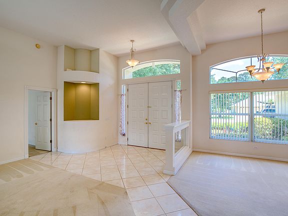 5th image of 30 Circle Creek Way