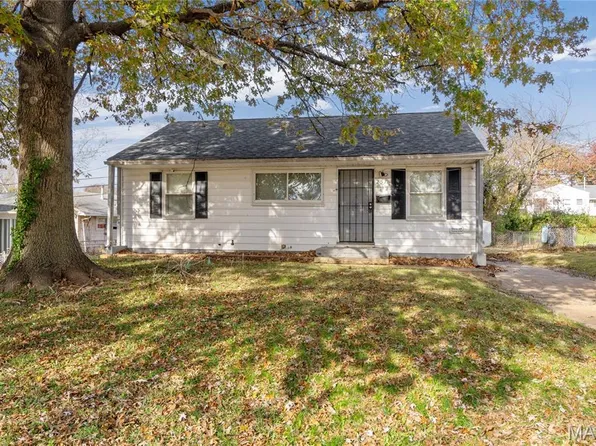 257 Cameron Rd, Saint Louis, MO 63137