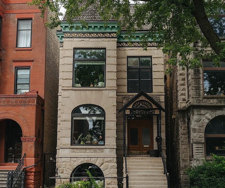 1st image of 1112 N Damen Ave