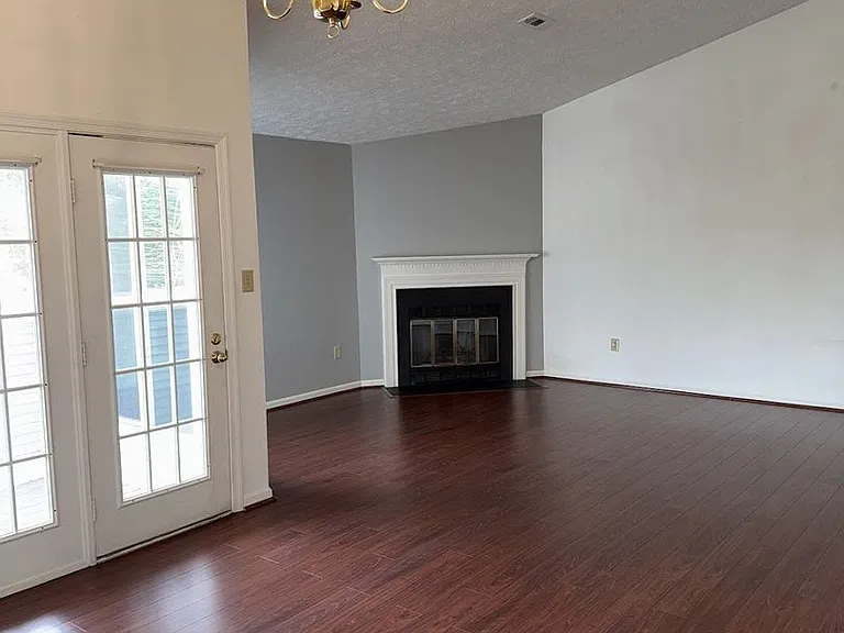 2153 Wainwright Ct #2B — Photo 2
