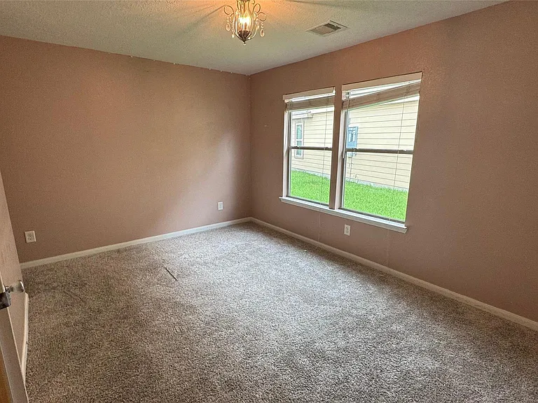 18703 Brown Redbud Ct — Photo 9