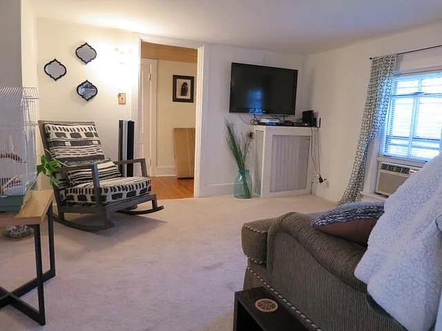 431 W Franklin Ave #2 — Photo 5
