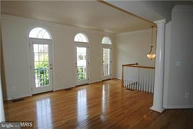 2nd image of 1824 Fonthill Ct
