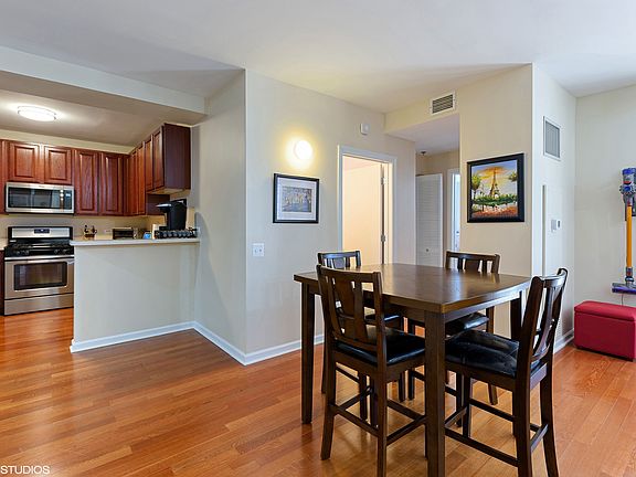 5th image of 1111 S Wabash Ave APT 1607