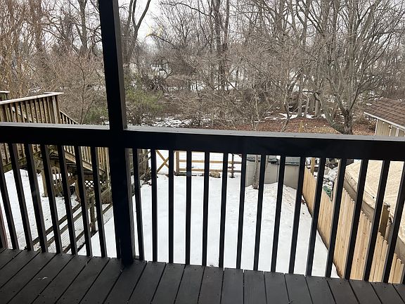5th image of 18 Cedar Creek Ct