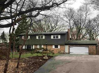 4654 Quarry Ridge Trl, Rockford, IL 61101