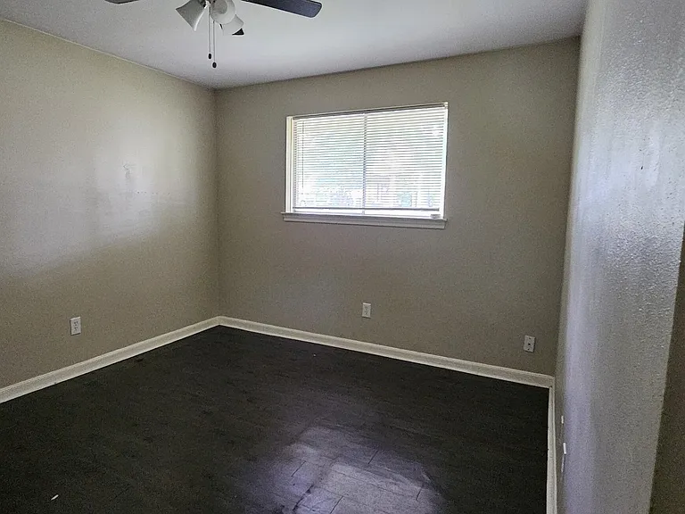 3303 Roaming Woods Ln — Photo 11