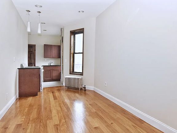 3rd image of 102 W 134th St APT 3D