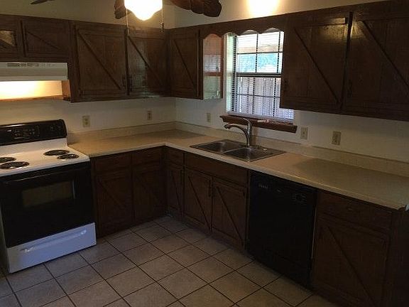 2nd image of 340 Creekwood Ct