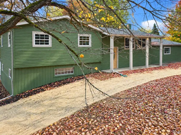 10378 McKinley Rd, Montrose, MI 48457