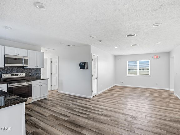 2nd image of 1205 Brenau Ter