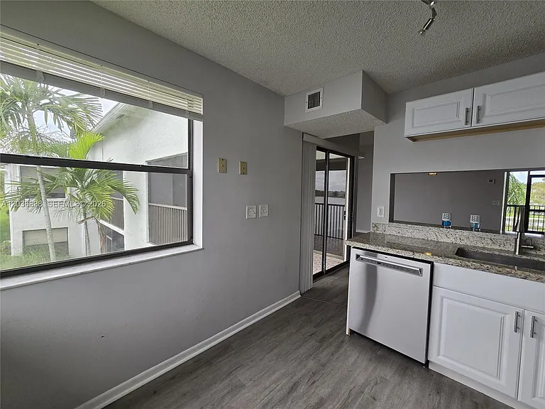 1024 S Independence Dr #1024E — Photo 15