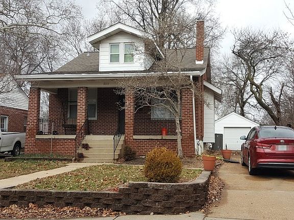 3rd image of 8215 Buchanan Ave