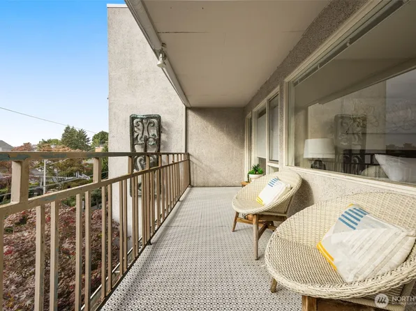 632 13th Avenue E #12, Seattle, WA 98112