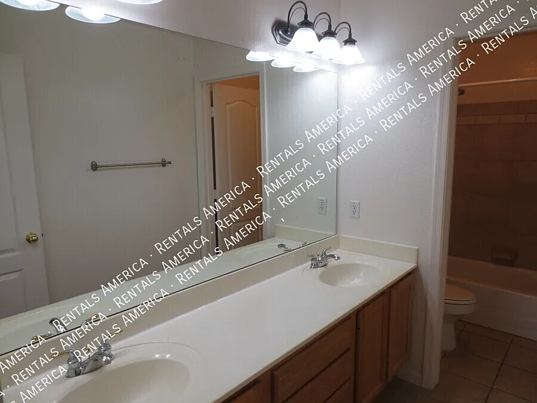 2671 S Leonard Pl — Photo 39