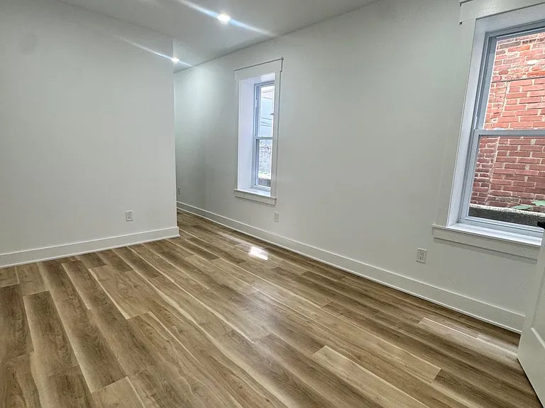 2236 Moore St #1 — Photo 8