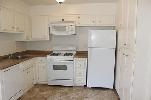 5th image of 5971 Lake Crest Way APT 24