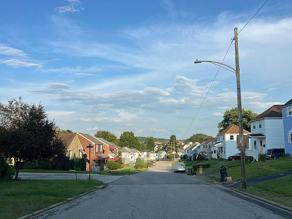 5th image of 621 Thompson Ave