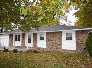 1604 E Division St, Bolivar, MO 65613