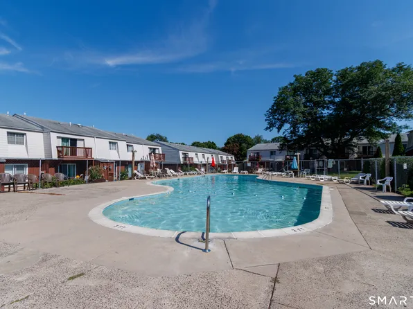 330 Short Beach Road #I4, East Haven, CT 06512