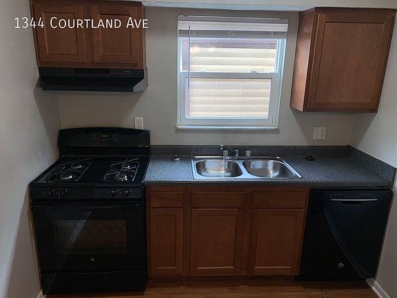 3rd image of 1344 Courtland Ave