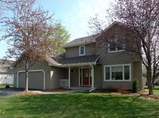 6932 Glenview Ln, Lino Lakes, MN 55014