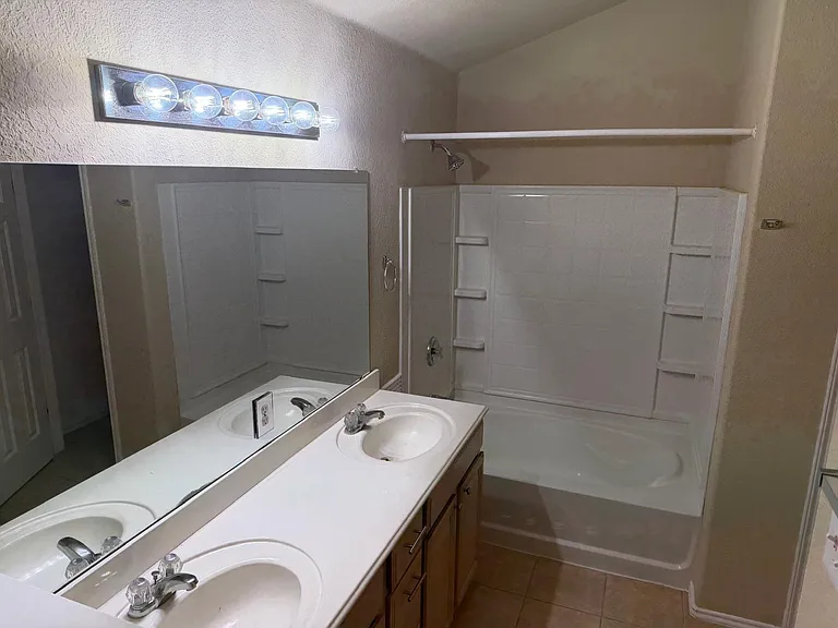 1139 Landon Ln — Photo 42