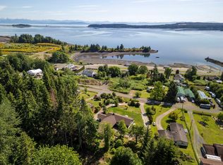 5497 Tappin St, Comox Valley, BC V0R 3B0