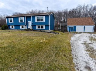 57 Serpentine Rd, Warren, RI 02885