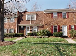 8133 Village Dr, Cincinnati, OH 45242