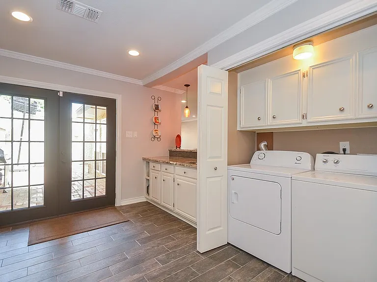 4808 Palmetto St — Photo 8
