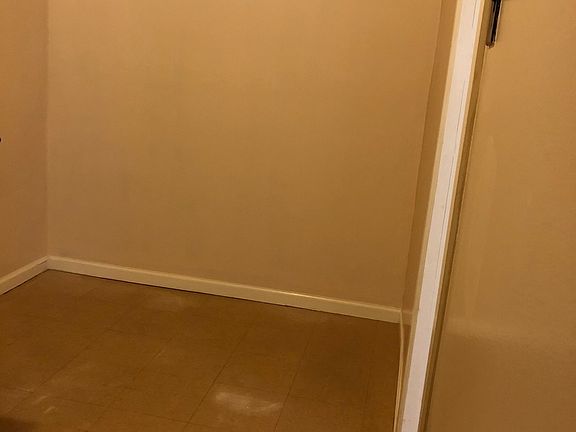 3rd image of 2108 S Washtenaw Ave #2