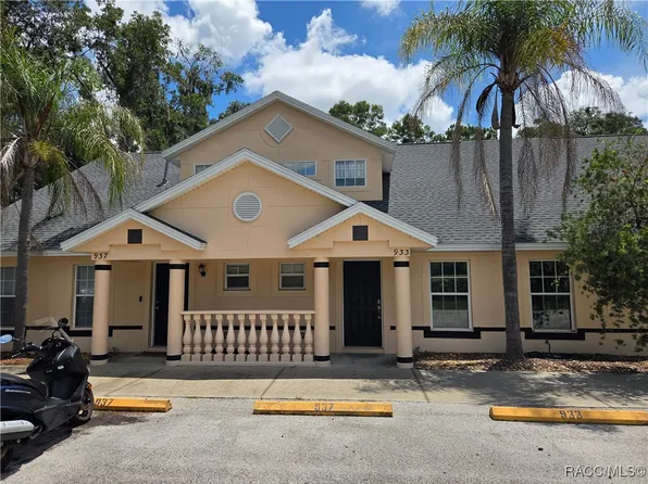 933 N Rembrandt Way, Inverness, FL 34453