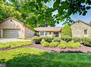 6101 Eastview St, Bethesda, MD 20817