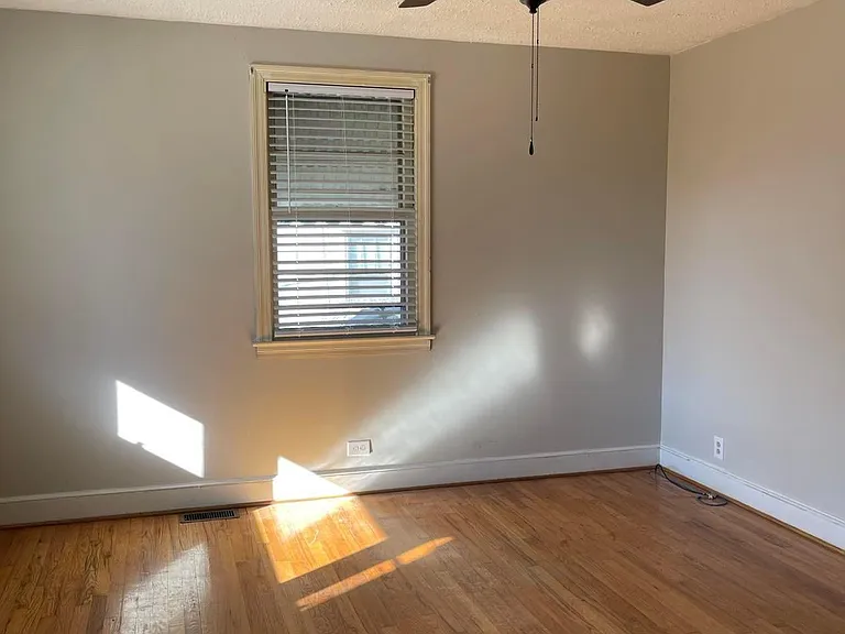 320 Guilford St — Photo 4