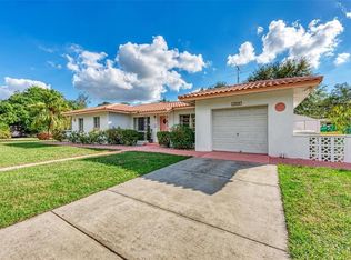 1918 Siesta Dr, Sarasota, FL 34239