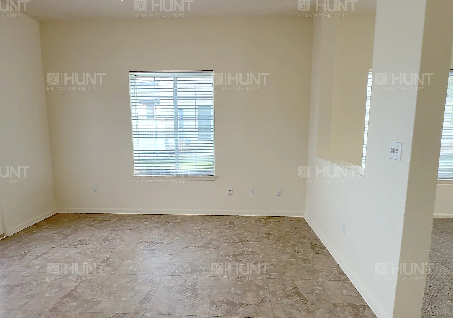 3 bed, 1596 sqft, $2,329 — Photo 4
