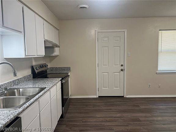 4th image of 102 Gama Cir