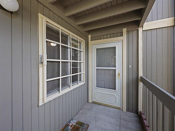 5th image of 6019 E 6th Ave APT L209