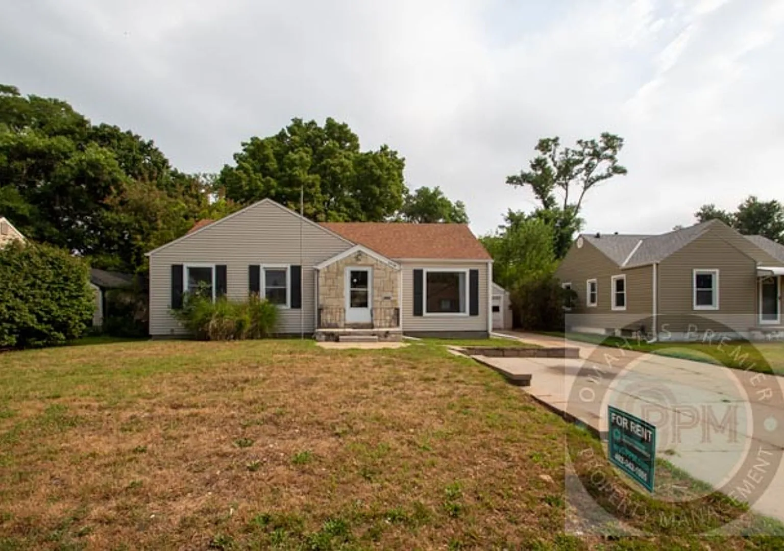 3 Bedroom / 2 Bath Home! | Omaha, Ne — Photo 1