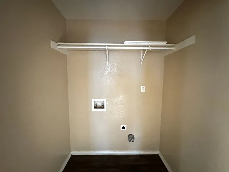 3406 Toledo Dr — Photo 13