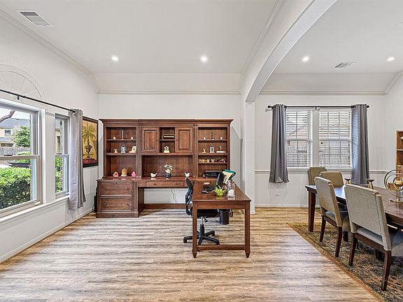 5th image of 28107 Stonestead Drive