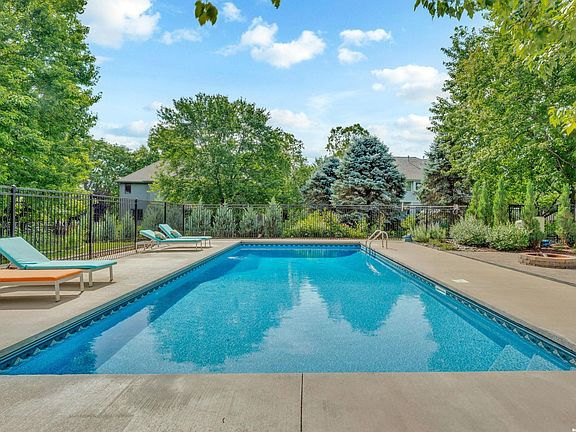 4th image of 4716 Killarney Cir