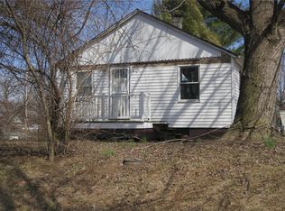 521 N Stanley Rd, Cottage Hills, IL 62018