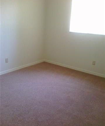 3rd image of 1811 NE 26th Ter